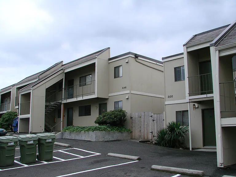 2108 E Evergreen Blvd — Photo 1
