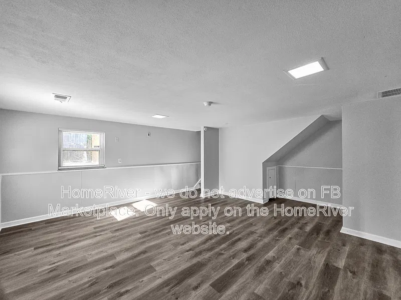 4 bed, 2.0 bath, 2136 sqft, $1,795 — Photo 2