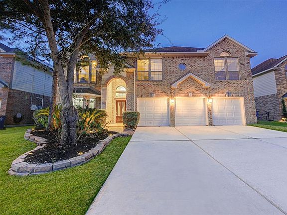 3rd image of 9515 Fossil Canyon Dr