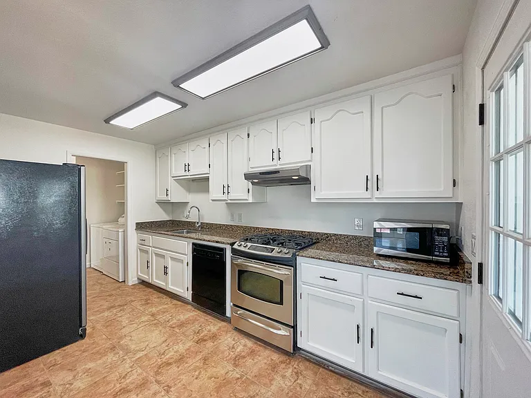 20809 Caylor Dr — Photo 25