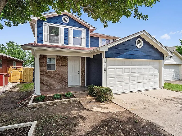 17129 Hamilton Point Cir — Photo 8