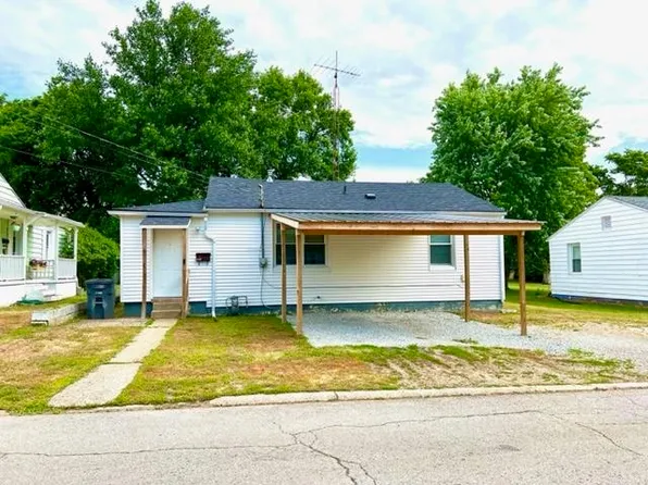 106 W 33rd St, Connersville, IN 47331