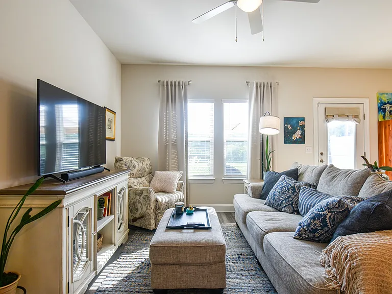 741 Prairie View Dr #1 — Photo 6