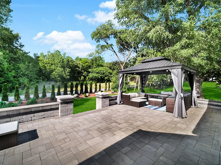 2518 Adamsway Dr — Photo 52