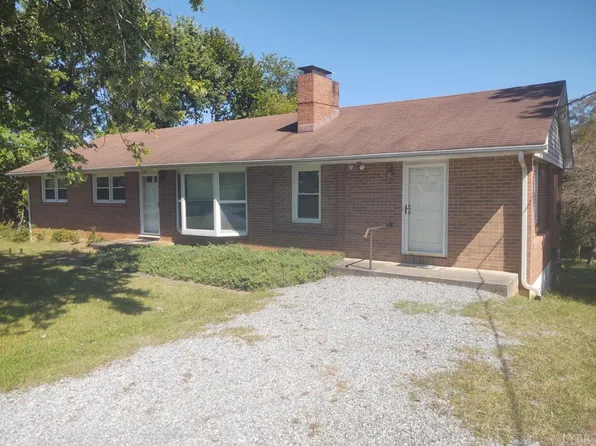 3545 Wards Rd, Altavista, VA 24517