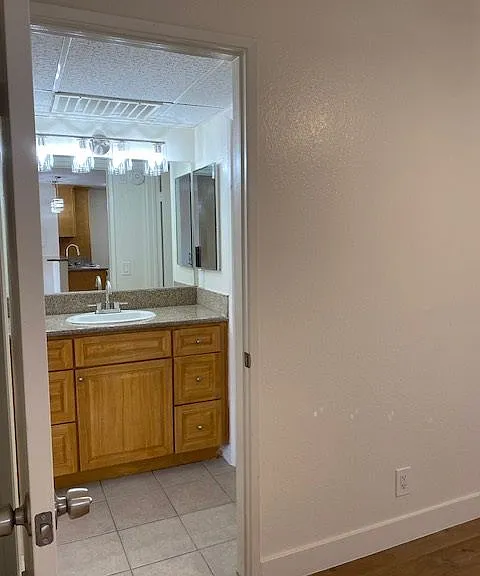 7636 Fulton Ave. — Photo 12