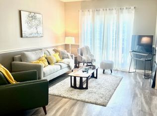 160 Durham Ave APT 205, Metuchen, NJ 08840