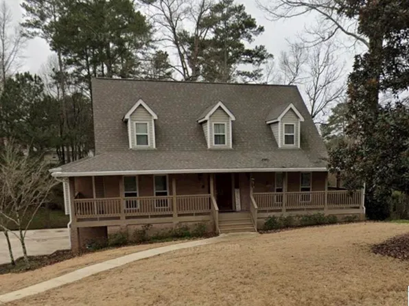 809 Leslie Ln, Gardendale, AL 35071