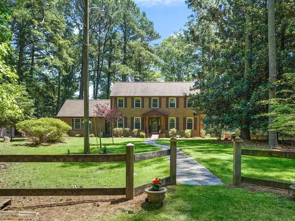 26241 Moore Ln, Onley, VA 23418