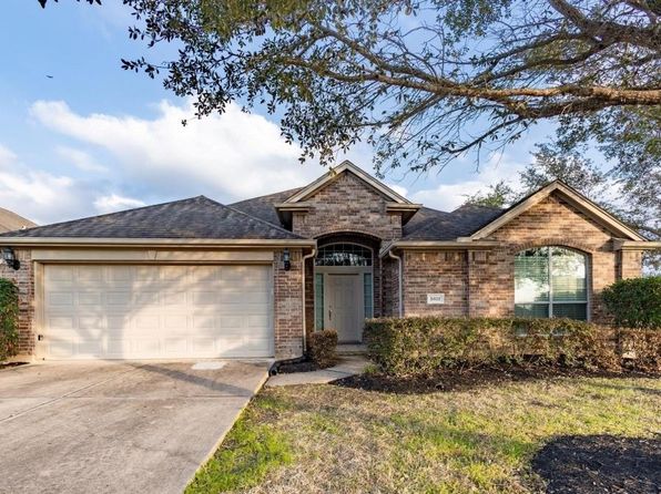 5402 Hickory Harvest Dr