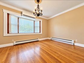 13311 Sitka St, Ozone Park, NY