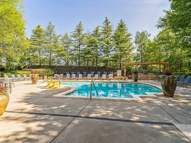 Reserve at Lenox Park — Photo 14