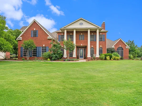 9508 Harbour View Ln, Fort Worth, TX 76179