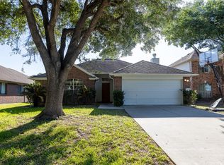 11827 Balmorhea Ln, Sugar Land, TX 77498