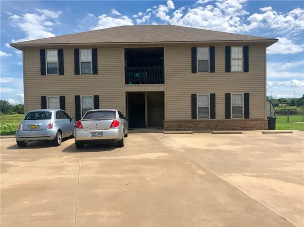 204 Lacey Ln, Poteau, OK 74953