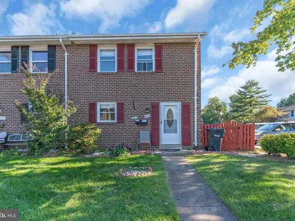 614 S Concord Ct, Sterling, VA 20164