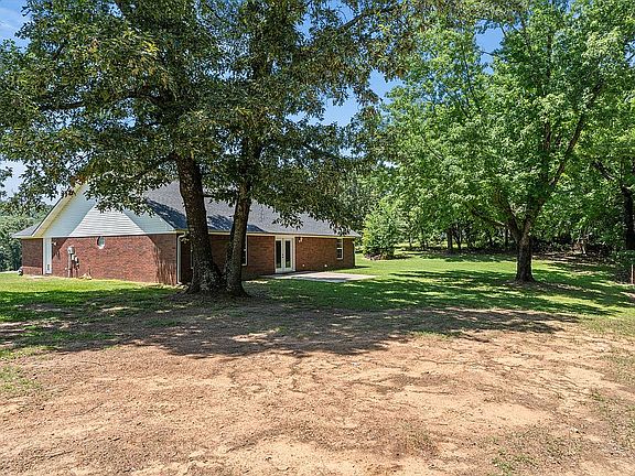 3rd image of 4400 Quillman Rd
