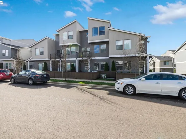 12643 SE Zion St, Happy Valley, OR 97089