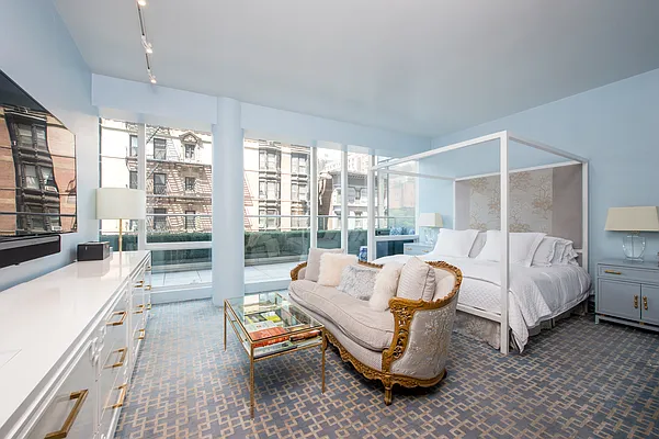 Rented by Jay Schneider and Partners | media 11