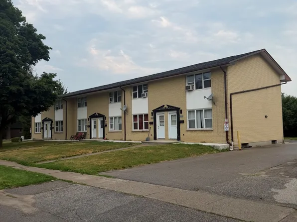363 Saulsbury St, Strathroy Caradoc, ON N7G 2B3