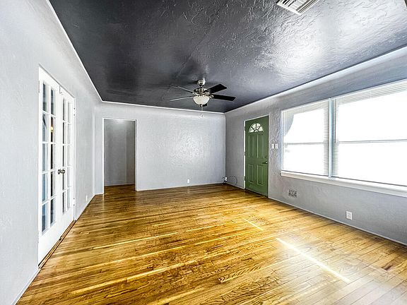 5th image of 1020 N Stevenson Street