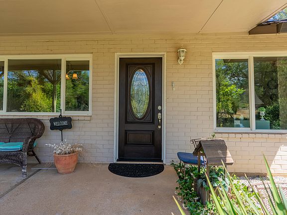 3rd image of 17270 Flowers Ln