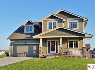 2107 Raven Ridge Dr, Bellevue, NE 68123