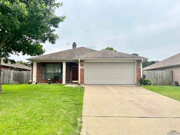 208 McClendon Ln, Longview, TX 75605