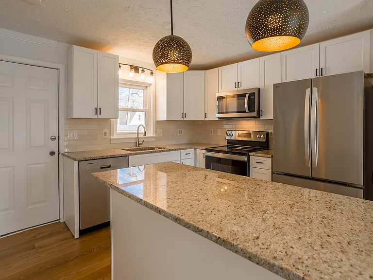 31245 Mohican Dr — Photo 17