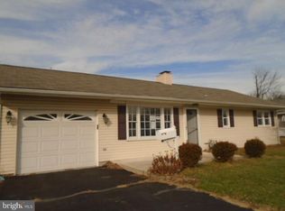 719 Chatham Rd, Fairless Hills, PA 19030