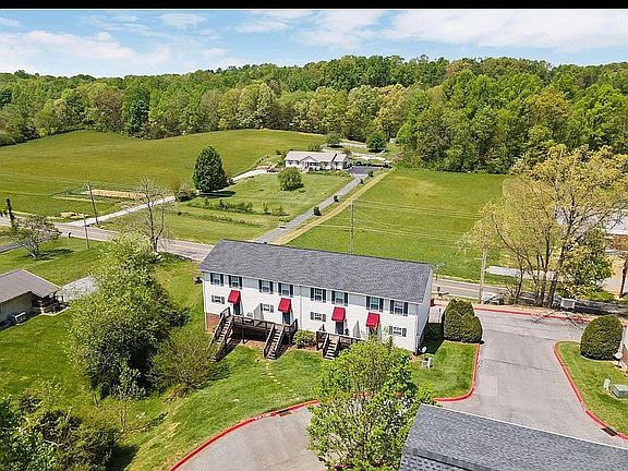 2nd image of 2201 Cherokee Rd APT 11