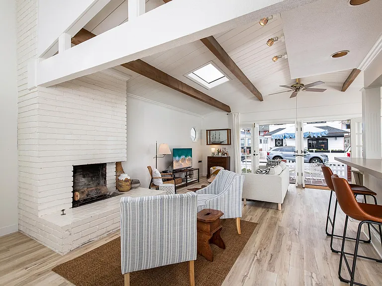 116 Marine Ave — Photo 8