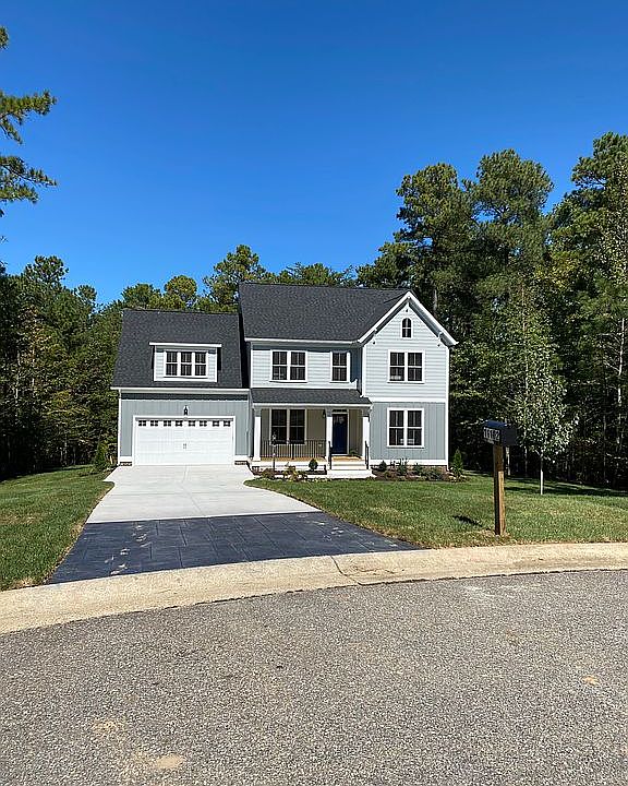 1st image of 11102 Royal Ln