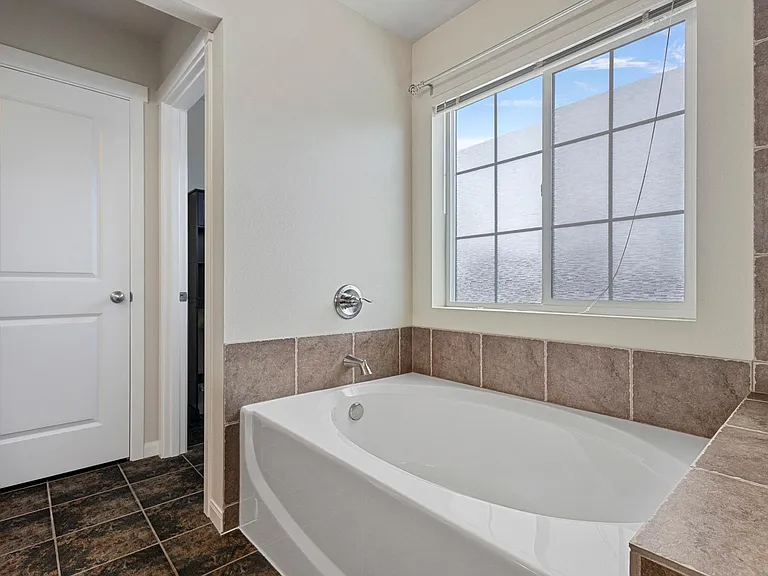 5463 Razor Peak Dr — Photo 18