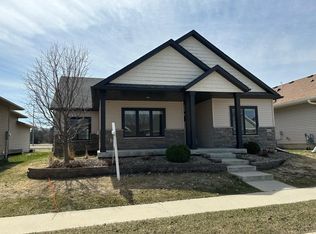 1932 Hadley Creek Dr NE, Rochester, MN 55906