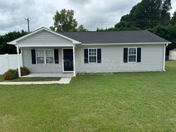 2414 Heath Ln, Tarboro, NC 27886