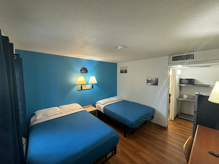 290 W Burnside Ave #120 — Photo 7