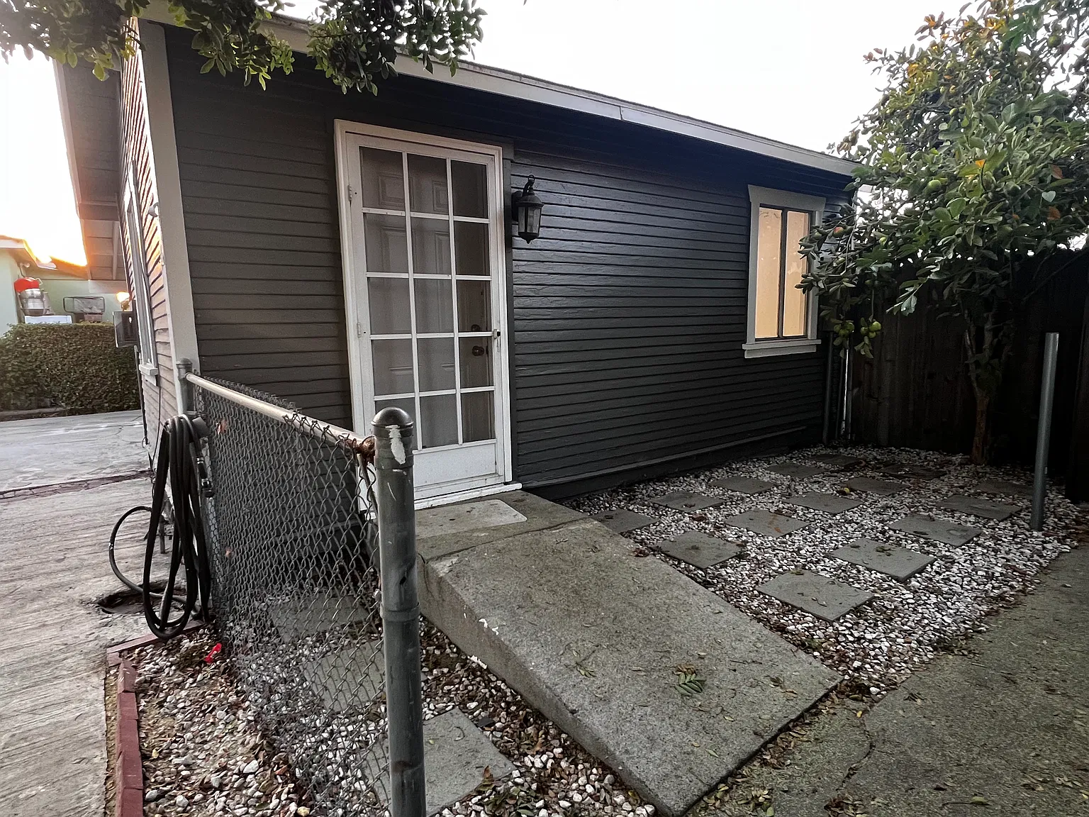 Studio, 450 sqft, $1,850 — Photo 1
