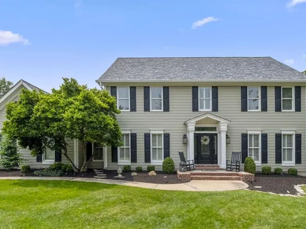 16434 Wilson Farm Dr, Chesterfield, MO 63005