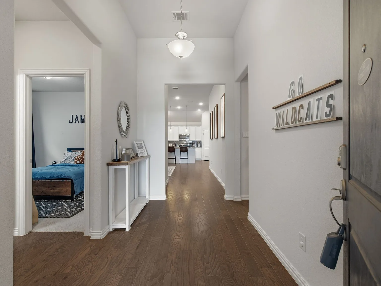 4 bed, 1840 sqft, $2,300 — Photo 4