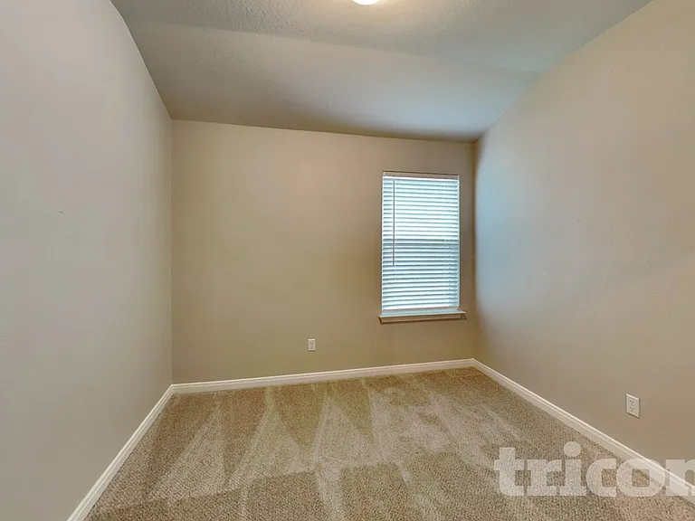 5816 Zoey Way — Photo 12