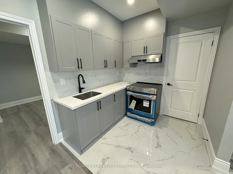 453 Thornborrow Ct #BASEMENT — Photo 6