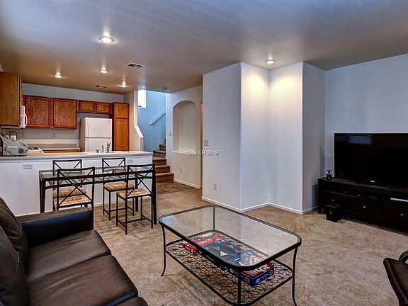 3rd image of 10451 Beautiful Fruit St
