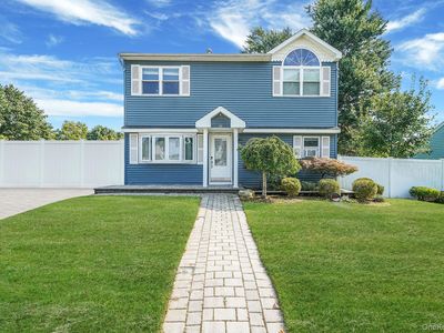 31 Pine Street, Central Islip, NY, 11722