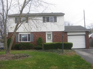3454 Burbank Rd, Columbus, OH 43232