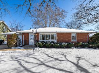 747 N Ohio St, Aurora, IL 60505