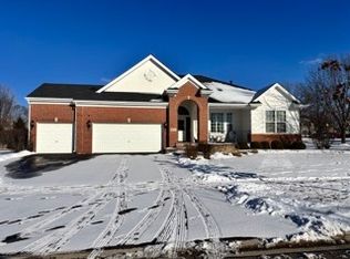 423 Willowbrook Way, Geneva, IL 60134