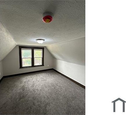 3rd image of 2214 E 74th St #Up