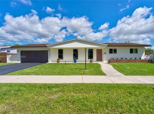 14211 SW 83rd St, Miami, FL 33183