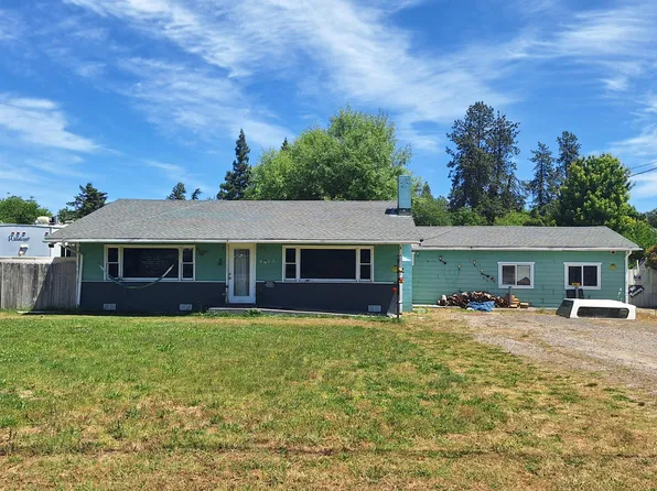 4102 Grant Rd, Central Pt, OR 97502